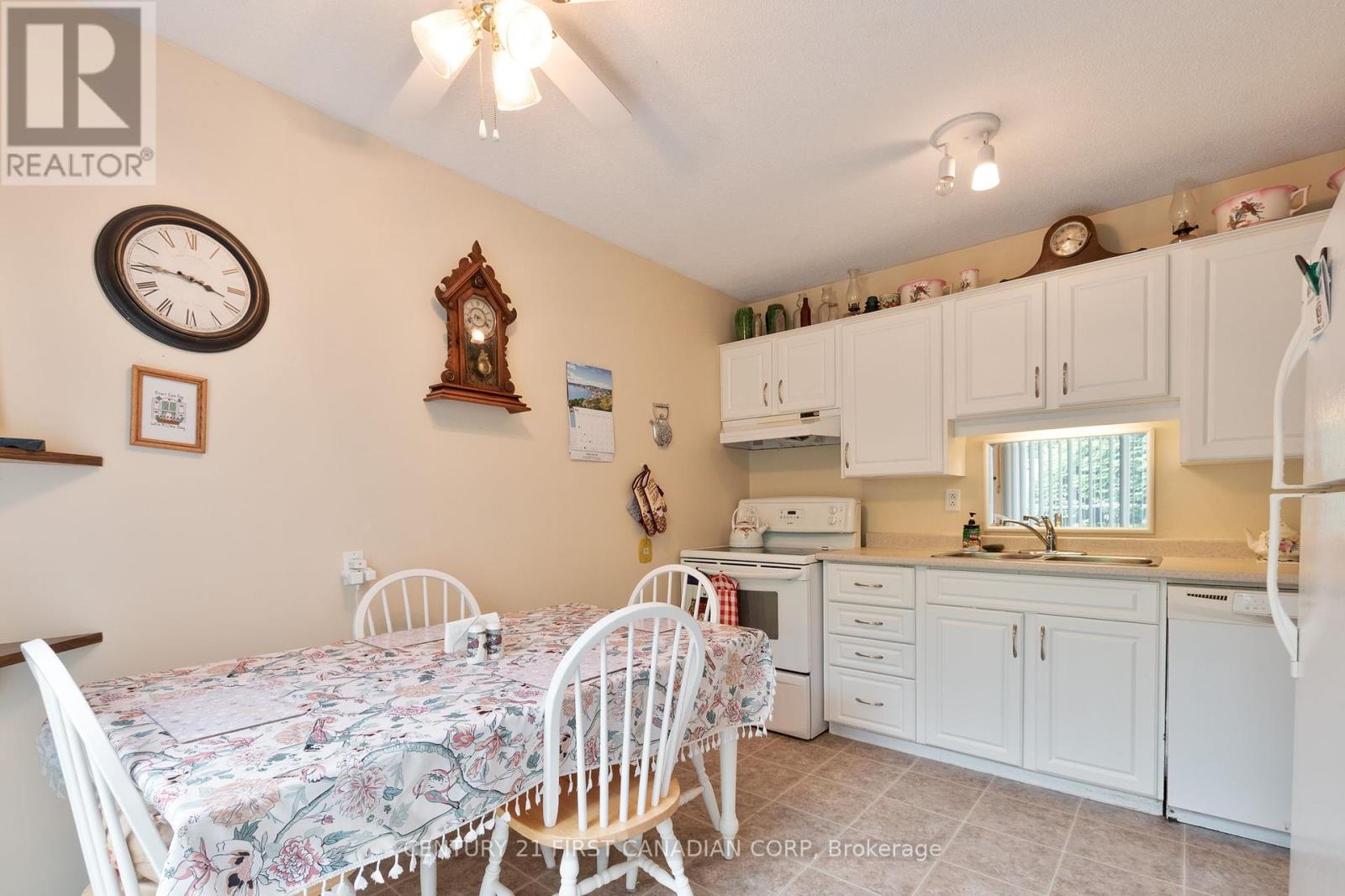 992 Farnham Road, London South, Ontario  N6K 1S1 - Photo 15 - X12182738