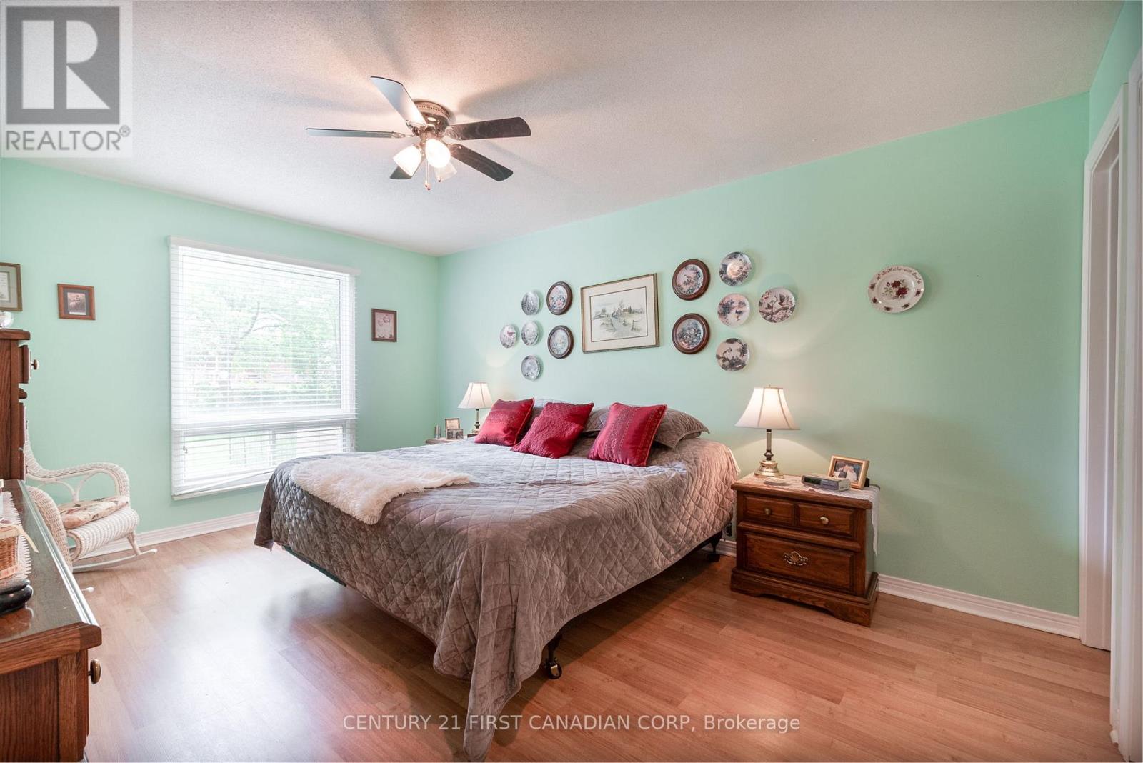 992 Farnham Road, London South, Ontario  N6K 1S1 - Photo 19 - X12182738