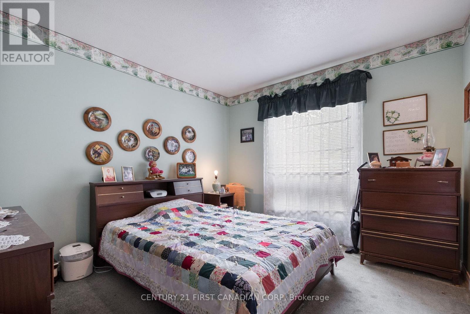 992 Farnham Road, London South, Ontario  N6K 1S1 - Photo 24 - X12182738