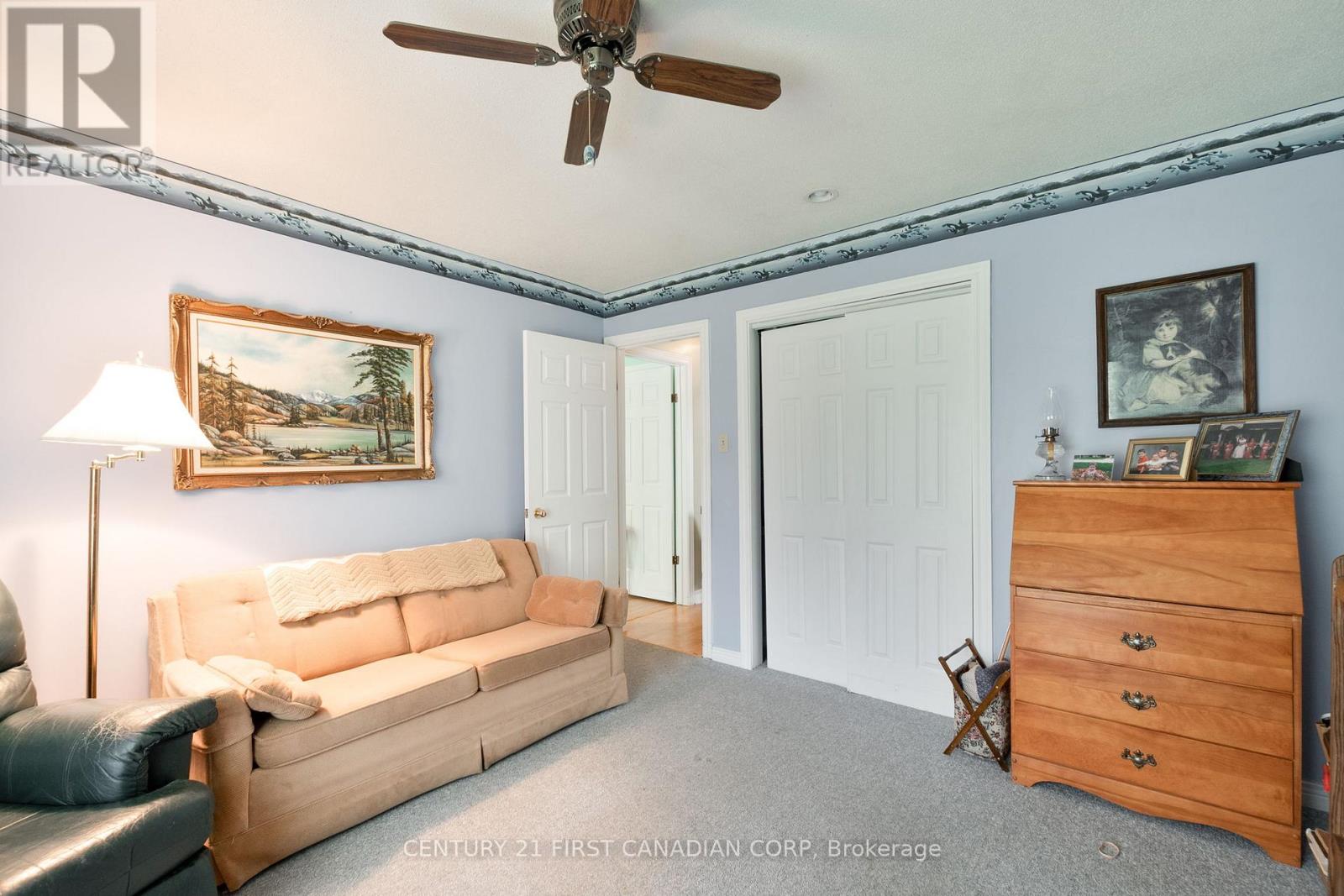 992 Farnham Road, London South, Ontario  N6K 1S1 - Photo 27 - X12182738