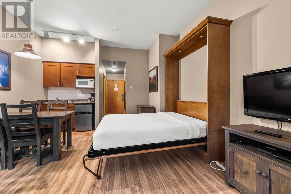 3220 VILLAGE Way Unit# 125/127 Sun Peaks Photo 2