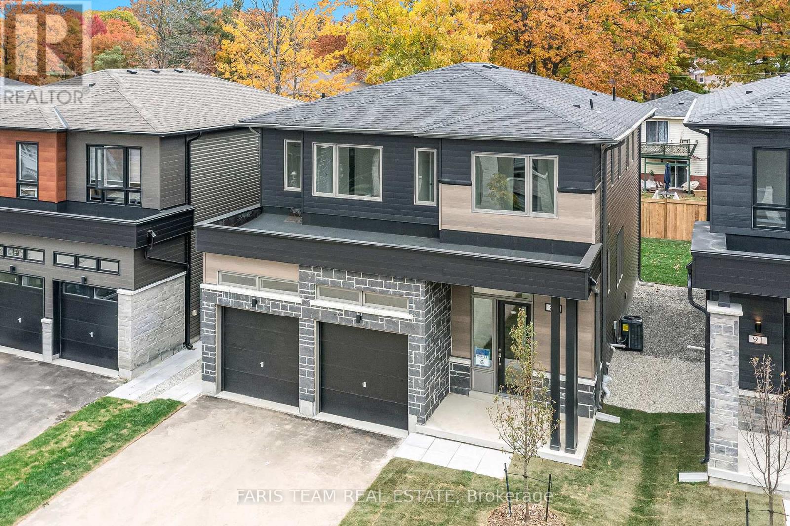 89 BERKELY STREET, wasaga beach, Ontario