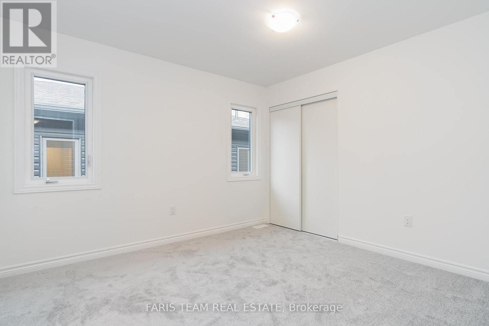 91 Berkely Street, Wasaga Beach, Ontario  L9Z 0K6 - Photo 19 - S12182594
