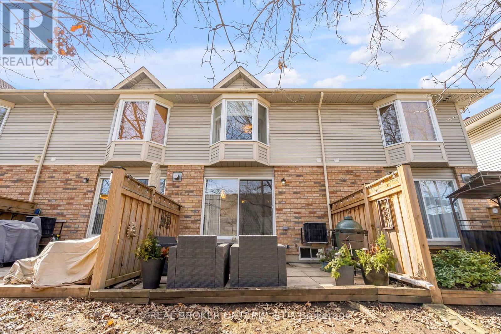 26 - 2015 Cleaver Avenue, Burlington, Ontario  L7M 4J7 - Photo 29 - W12182574