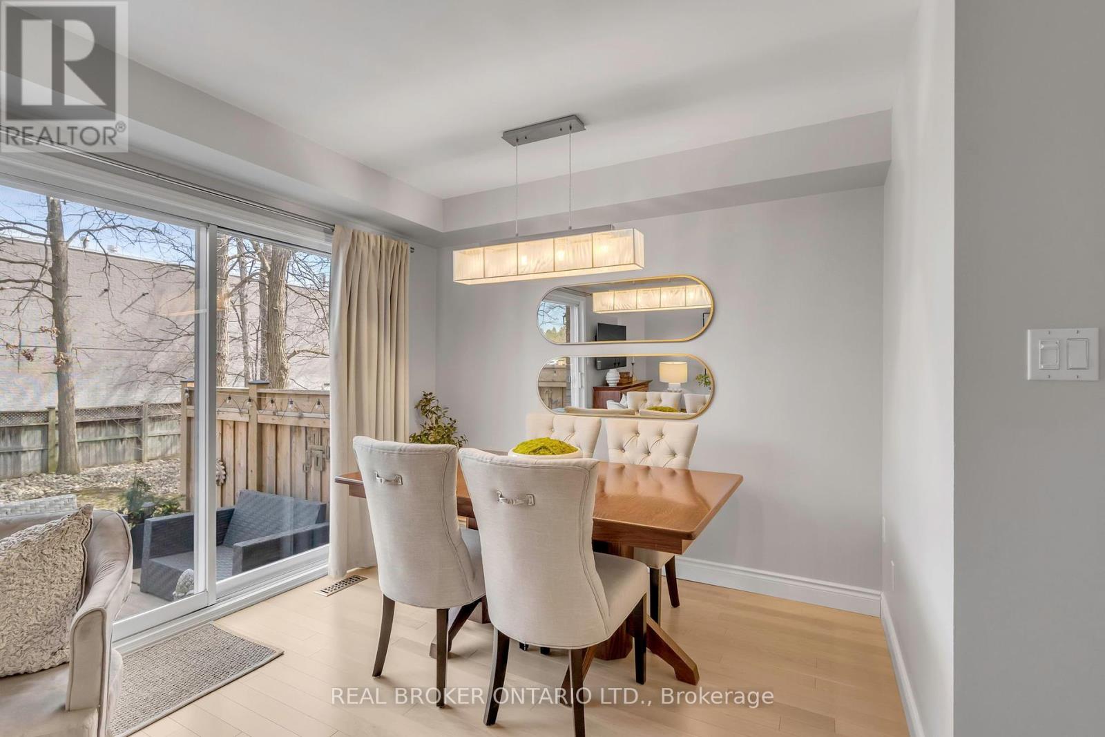 26 - 2015 Cleaver Avenue, Burlington, Ontario  L7M 4J7 - Photo 4 - W12182574