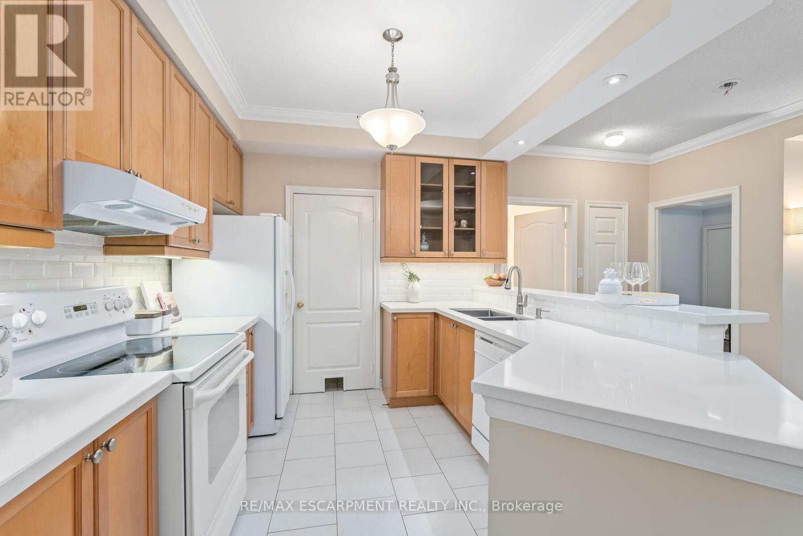 116 - 3351 Cawthra Road, Mississauga, Ontario  L5A 4N5 - Photo 11 - W12182604