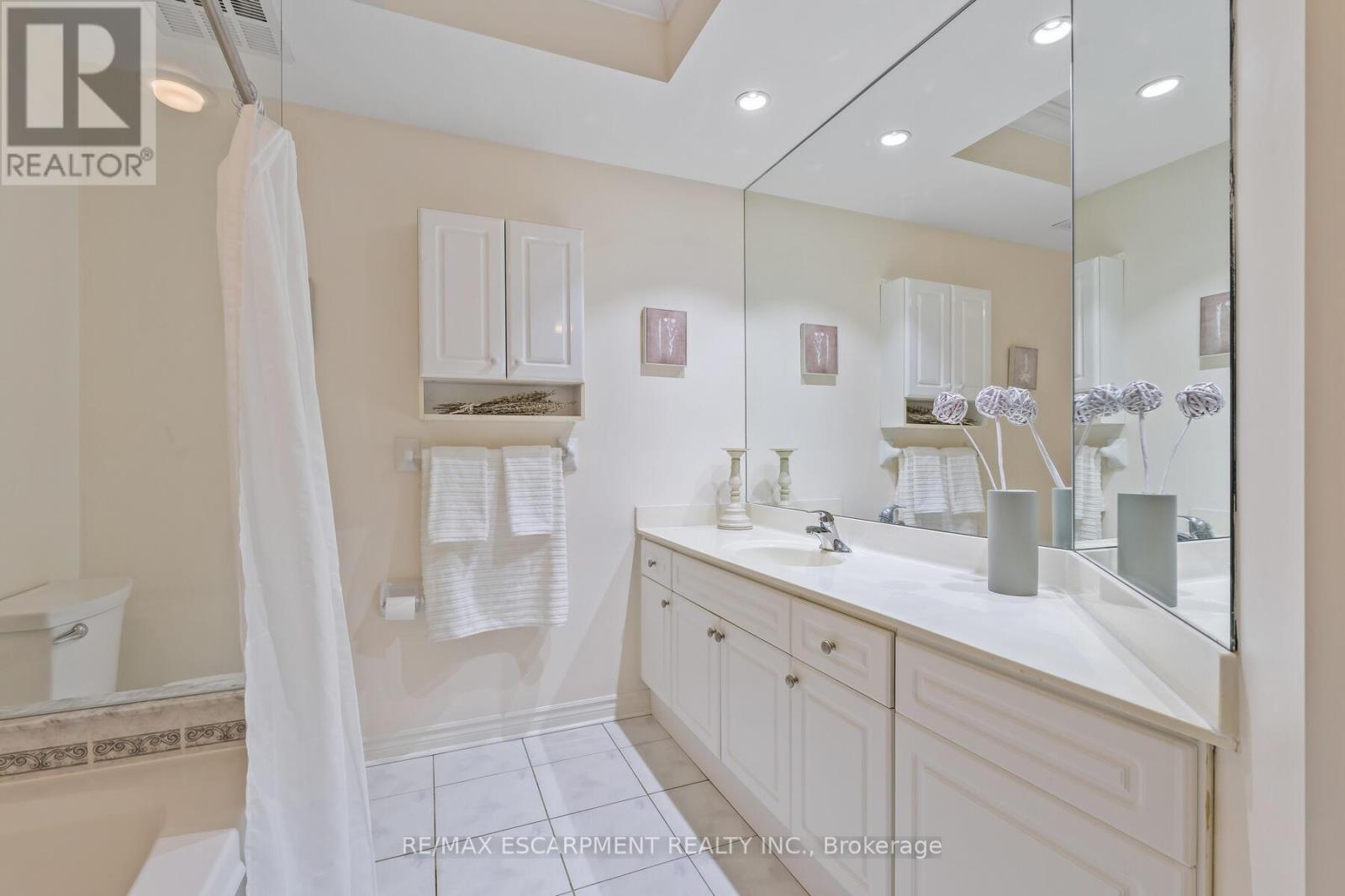 116 - 3351 Cawthra Road, Mississauga, Ontario  L5A 4N5 - Photo 24 - W12182604