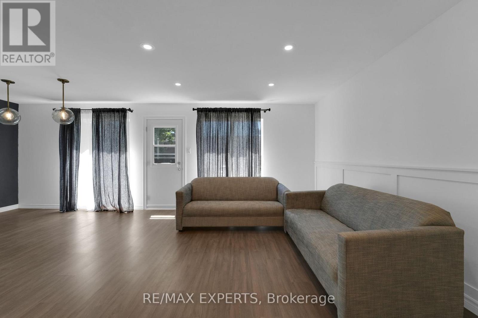 14 - 7 Four Winds Drive, Toronto, Ontario  M3J 1K7 - Photo 10 - W12182619