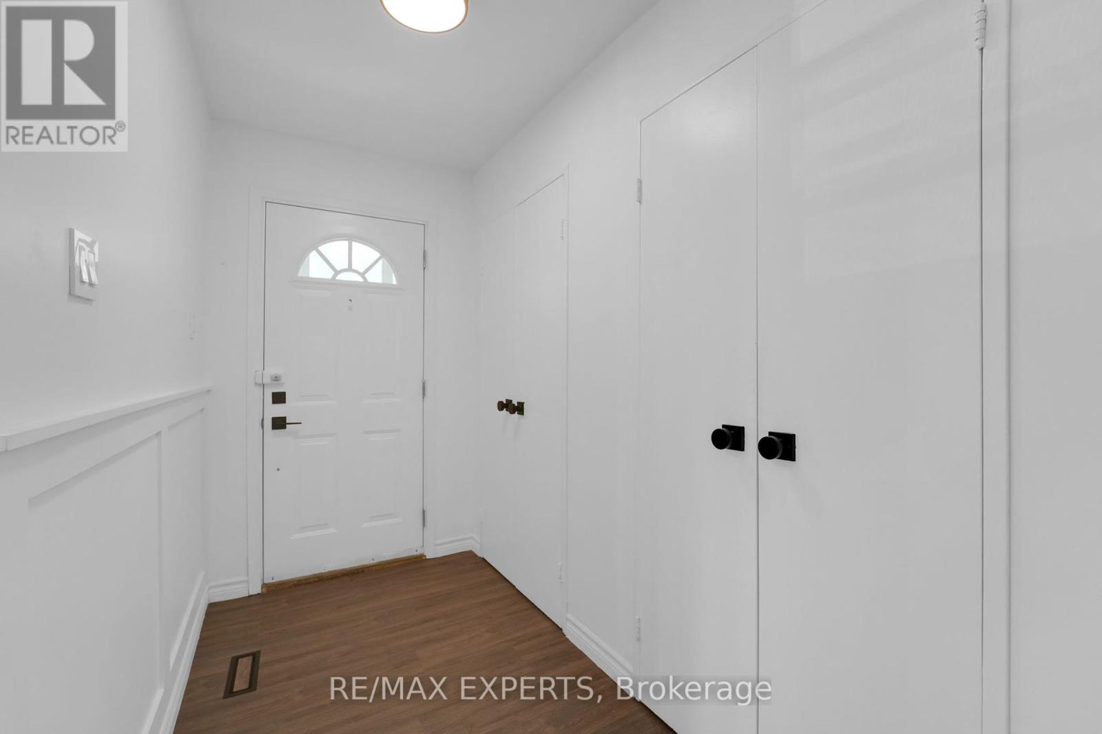 14 - 7 Four Winds Drive, Toronto, Ontario  M3J 1K7 - Photo 7 - W12182619