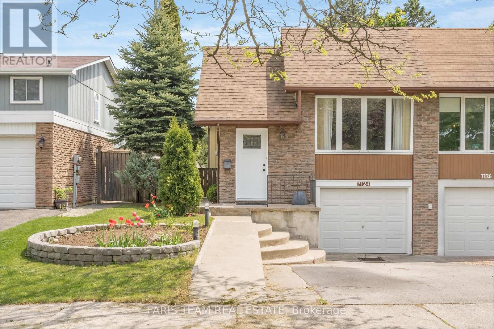 7124 Cadiz Crescent, Mississauga, Ontario  L5N 1Y4 - Photo 2 - W12182626