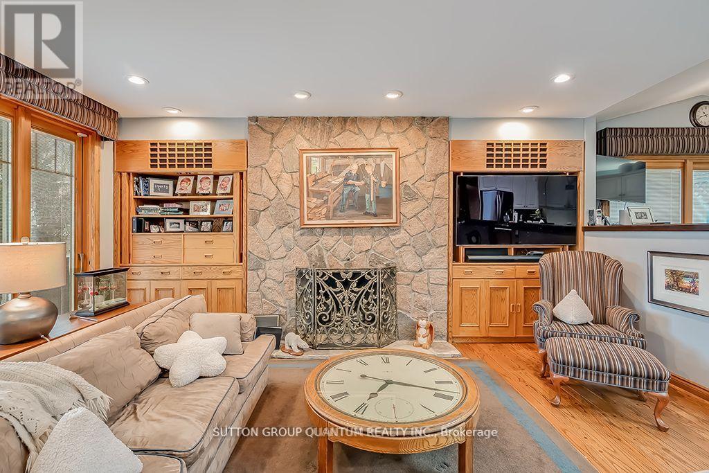 3657 Greenbower Court, Mississauga, Ontario  L5L 1P3 - Photo 12 - W12182628