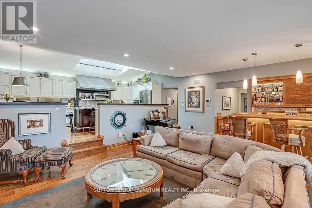 3657 Greenbower Court, Mississauga, Ontario  L5L 1P3 - Photo 14 - W12182628
