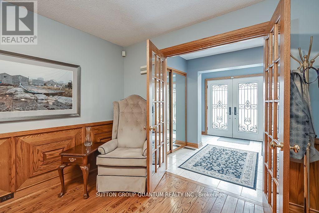 3657 Greenbower Court, Mississauga, Ontario  L5L 1P3 - Photo 7 - W12182628