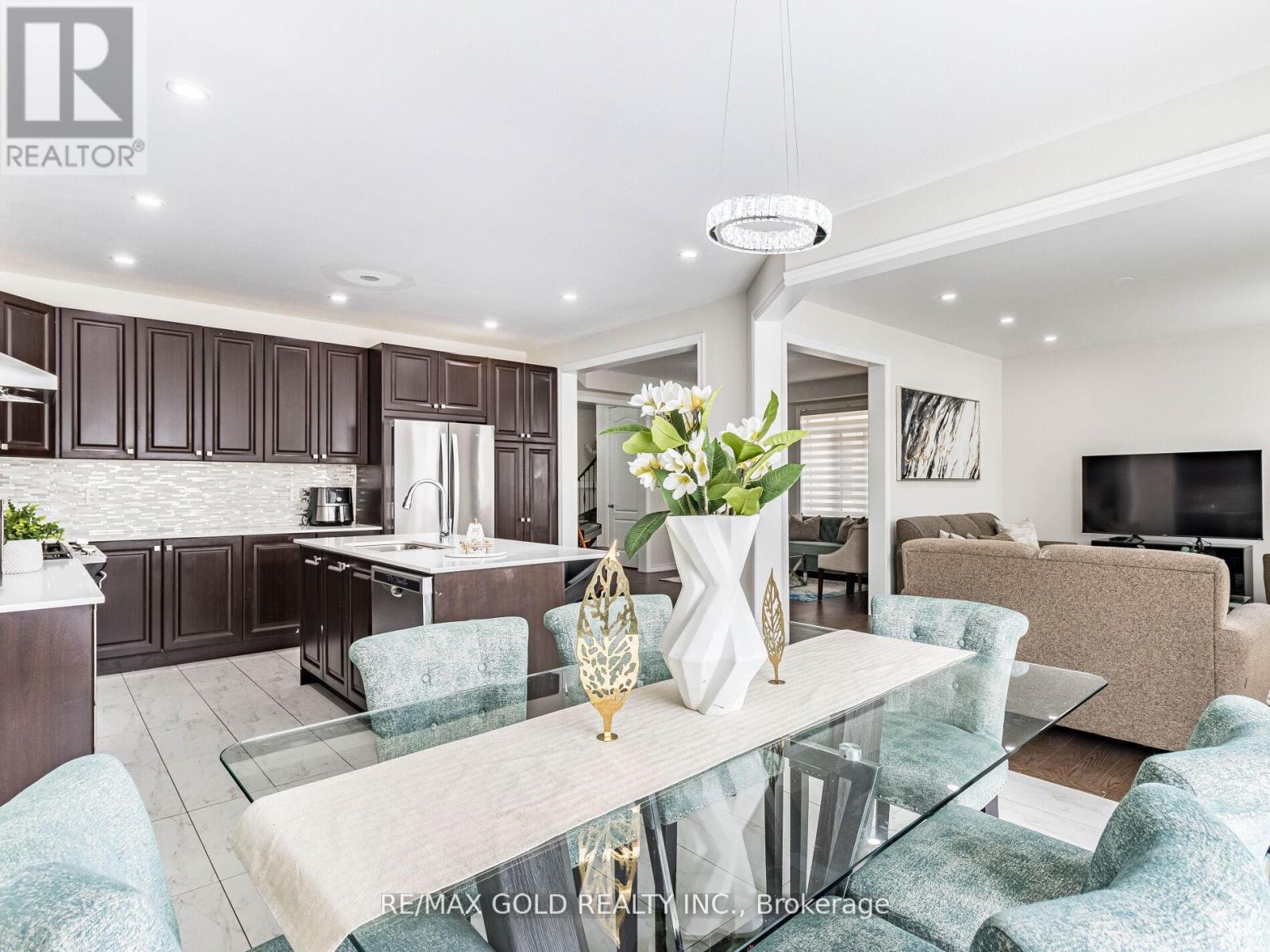 78 Roulette Crescent, Brampton, Ontario  L7A 4R6 - Photo 14 - W12182640
