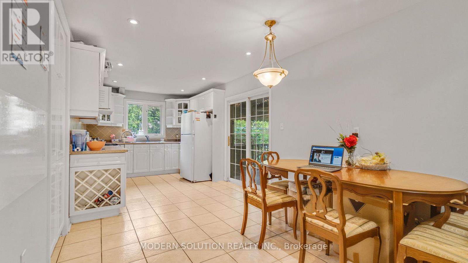 1011 Pearson Drive, Oakville, Ontario  L6H 2Y9 - Photo 12 - W12182670