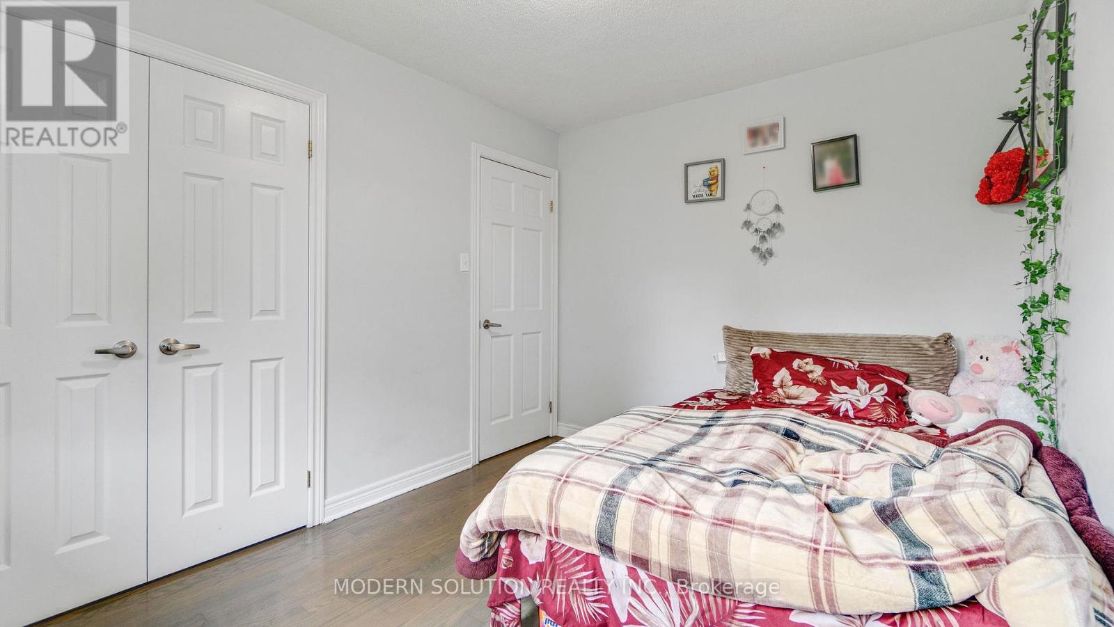 1011 Pearson Drive, Oakville, Ontario  L6H 2Y9 - Photo 17 - W12182670