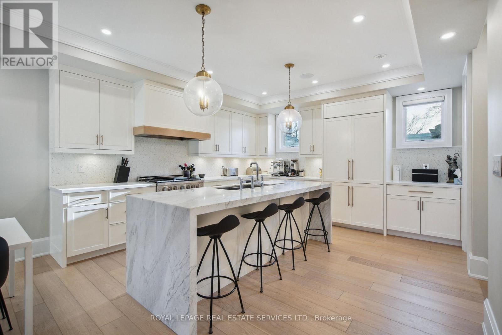 2 - 336 Robinson Street, Oakville, Ontario  L6J 1G9 - Photo 8 - W12182679