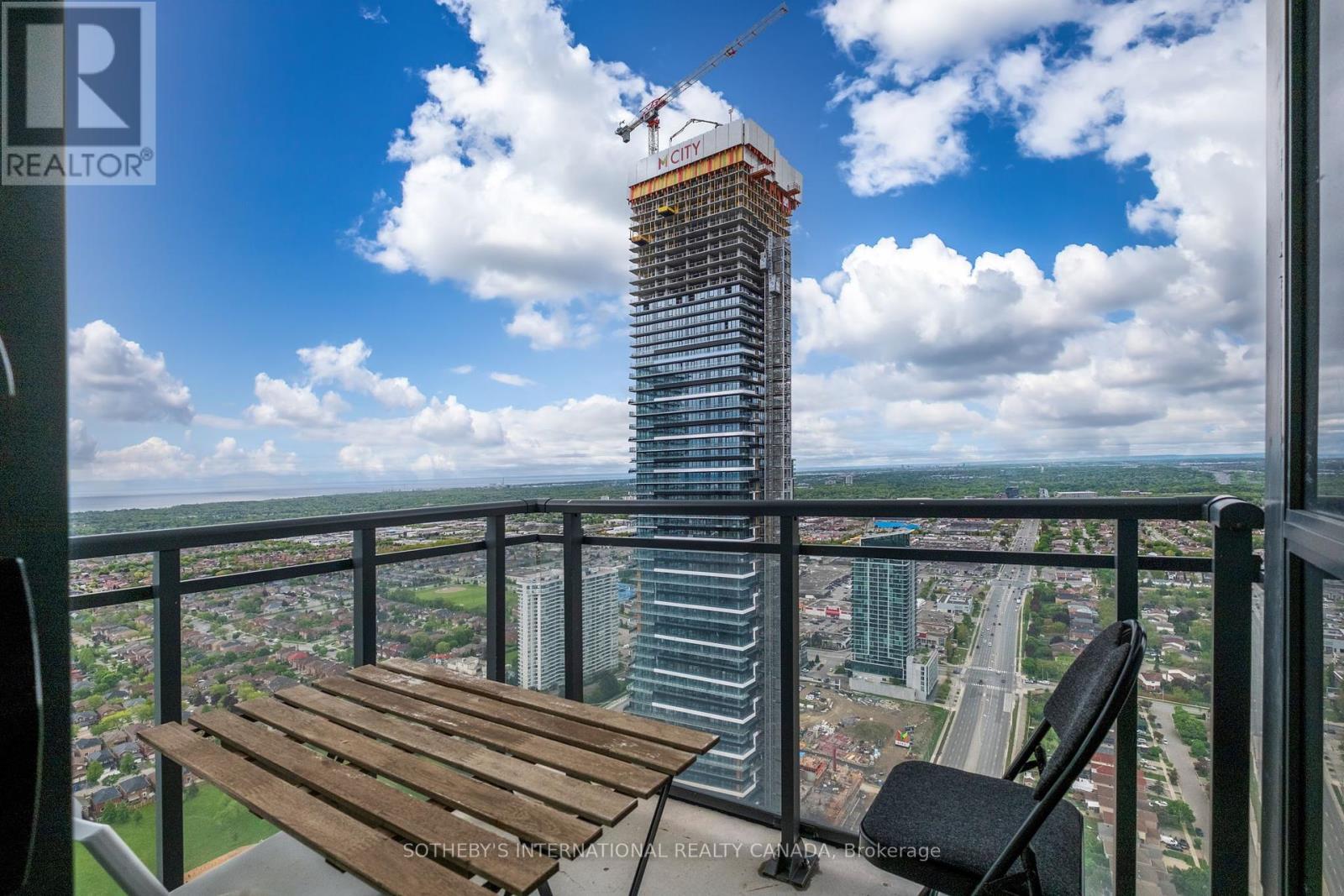 4810 (Lph10) - 4011 Brickstone Mews, Mississauga, Ontario  L5B 0J7 - Photo 15 - W12182713