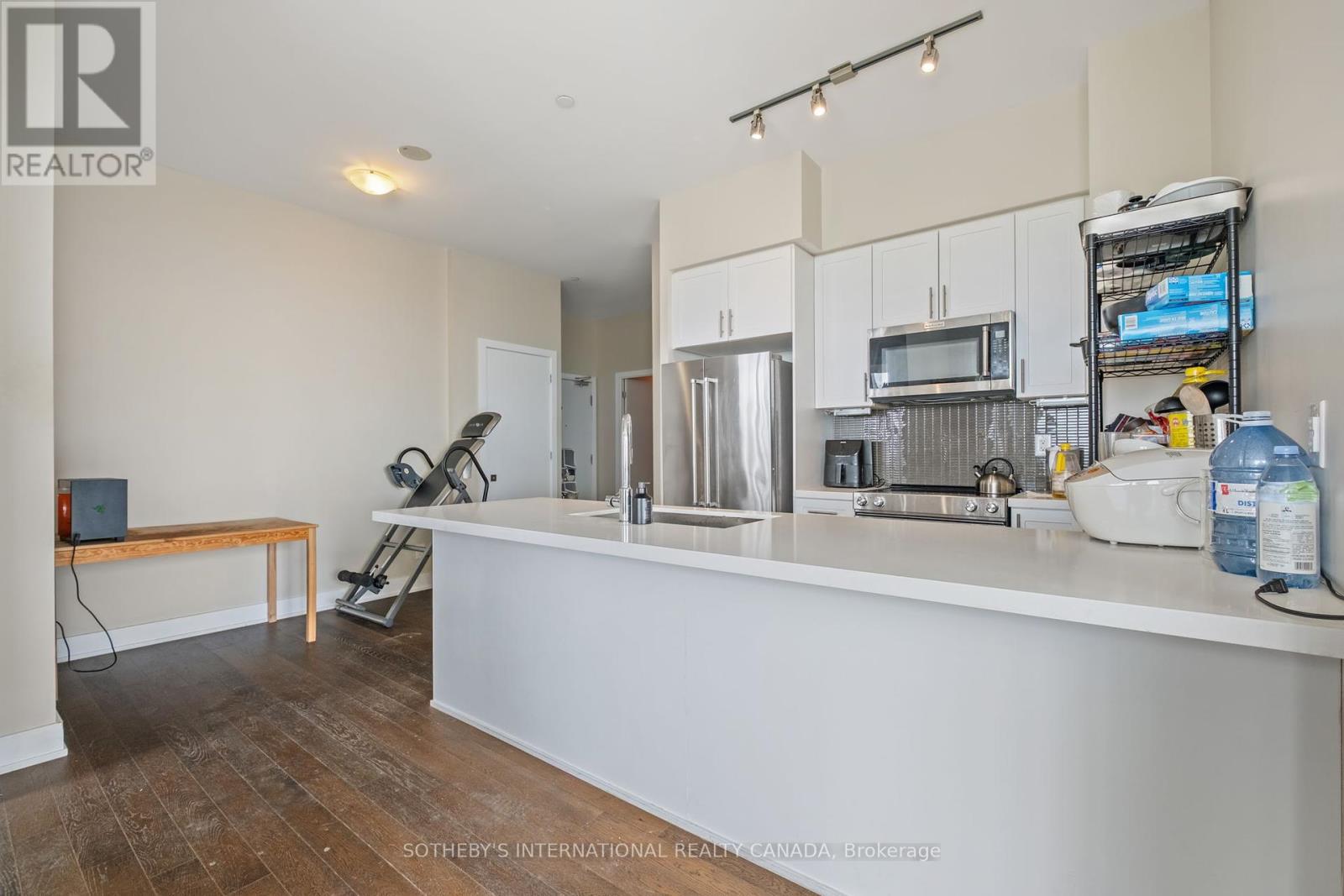 4810 (Lph10) - 4011 Brickstone Mews, Mississauga, Ontario  L5B 0J7 - Photo 4 - W12182713