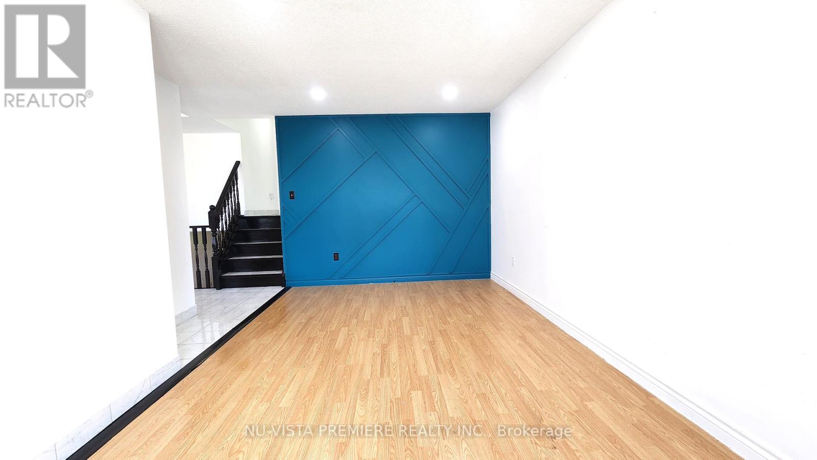 Photo 7 of 50 for 942 Chippewa Drive