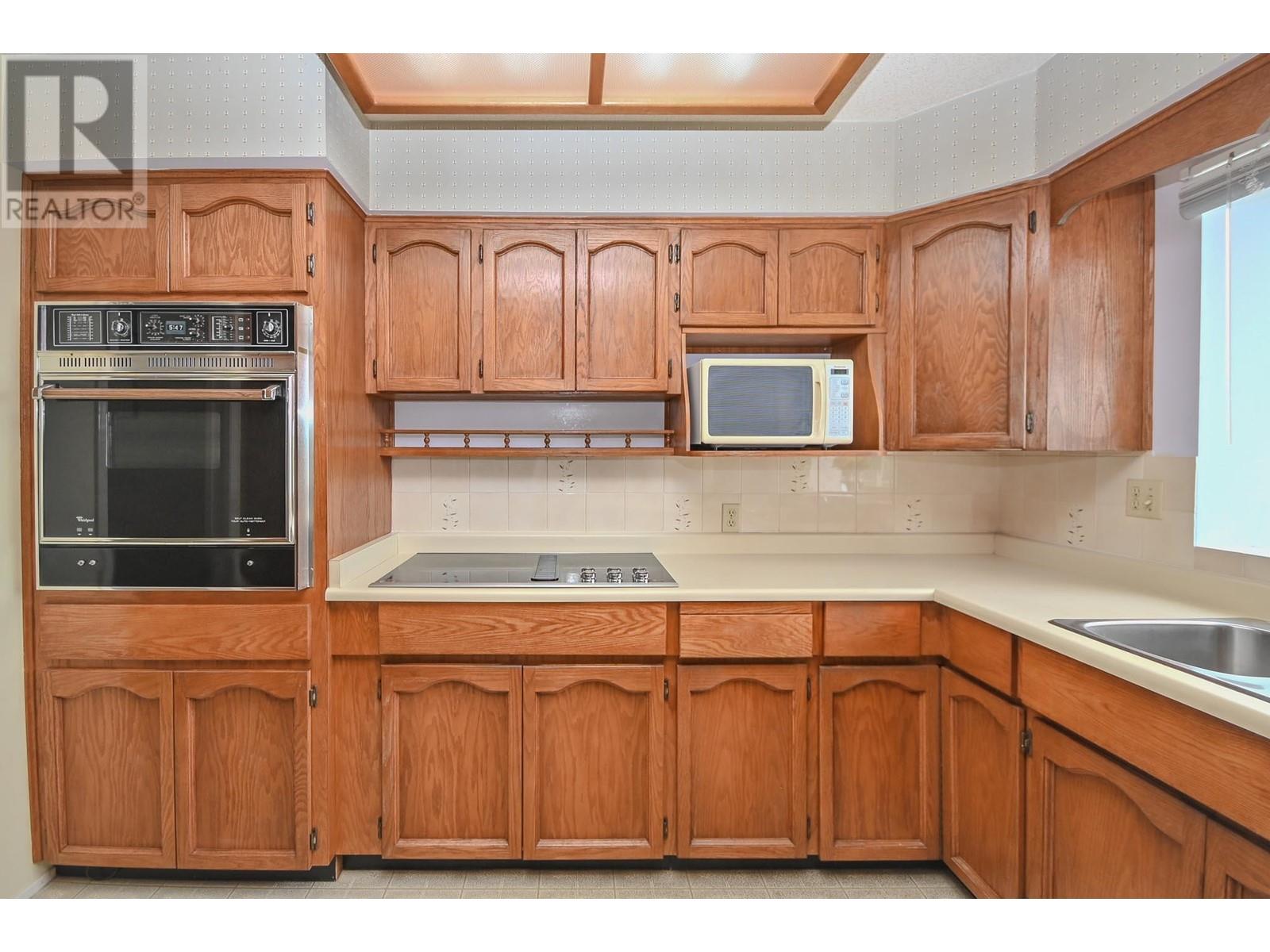 2560 Bluebell Avenue, Coquitlam, British Columbia  V3E 2G1 - Photo 12 - R3008904