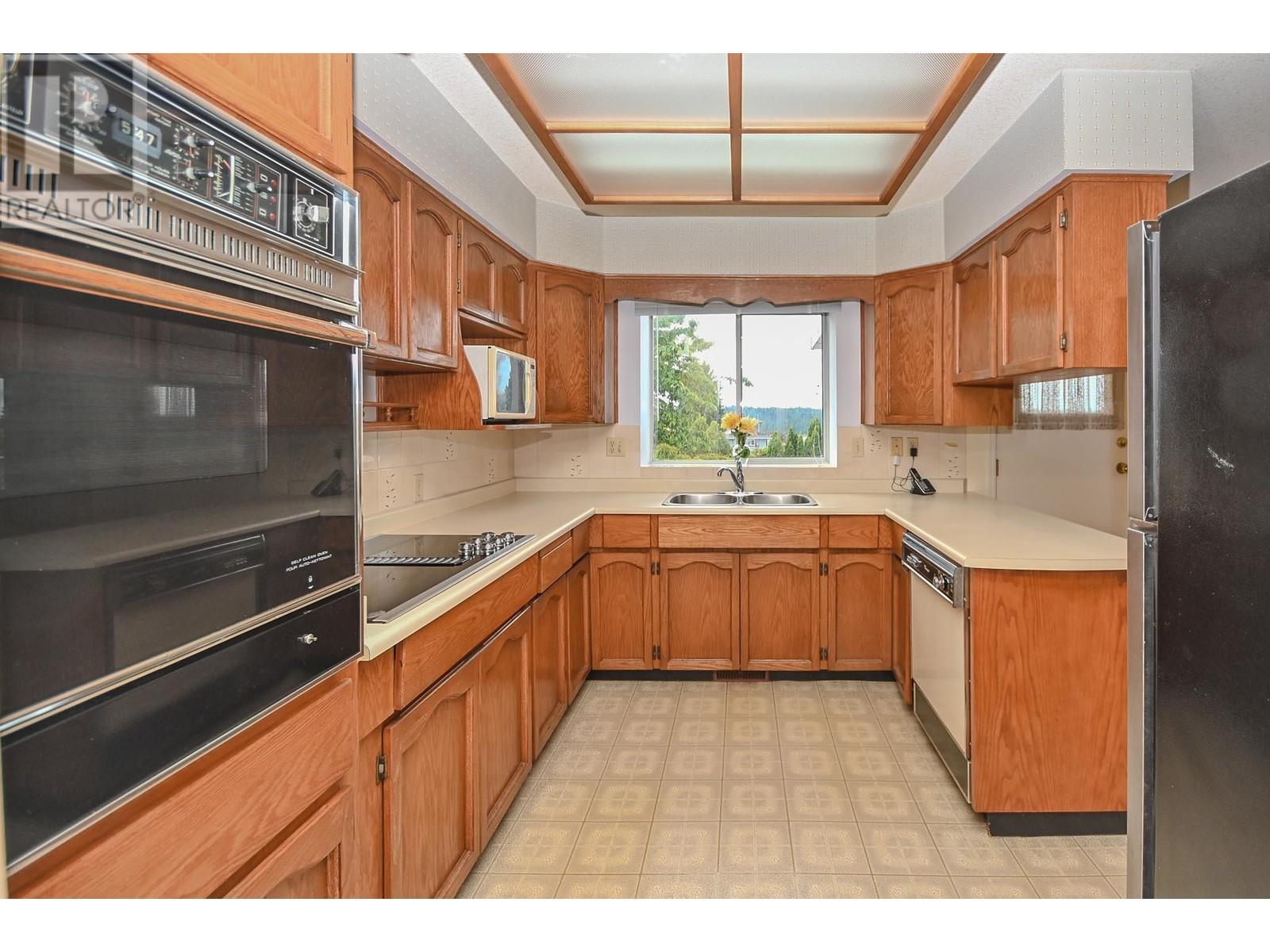 2560 Bluebell Avenue, Coquitlam, British Columbia  V3E 2G1 - Photo 13 - R3008904