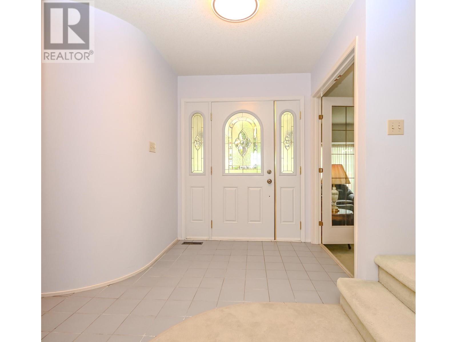 2560 Bluebell Avenue, Coquitlam, British Columbia  V3E 2G1 - Photo 4 - R3008904