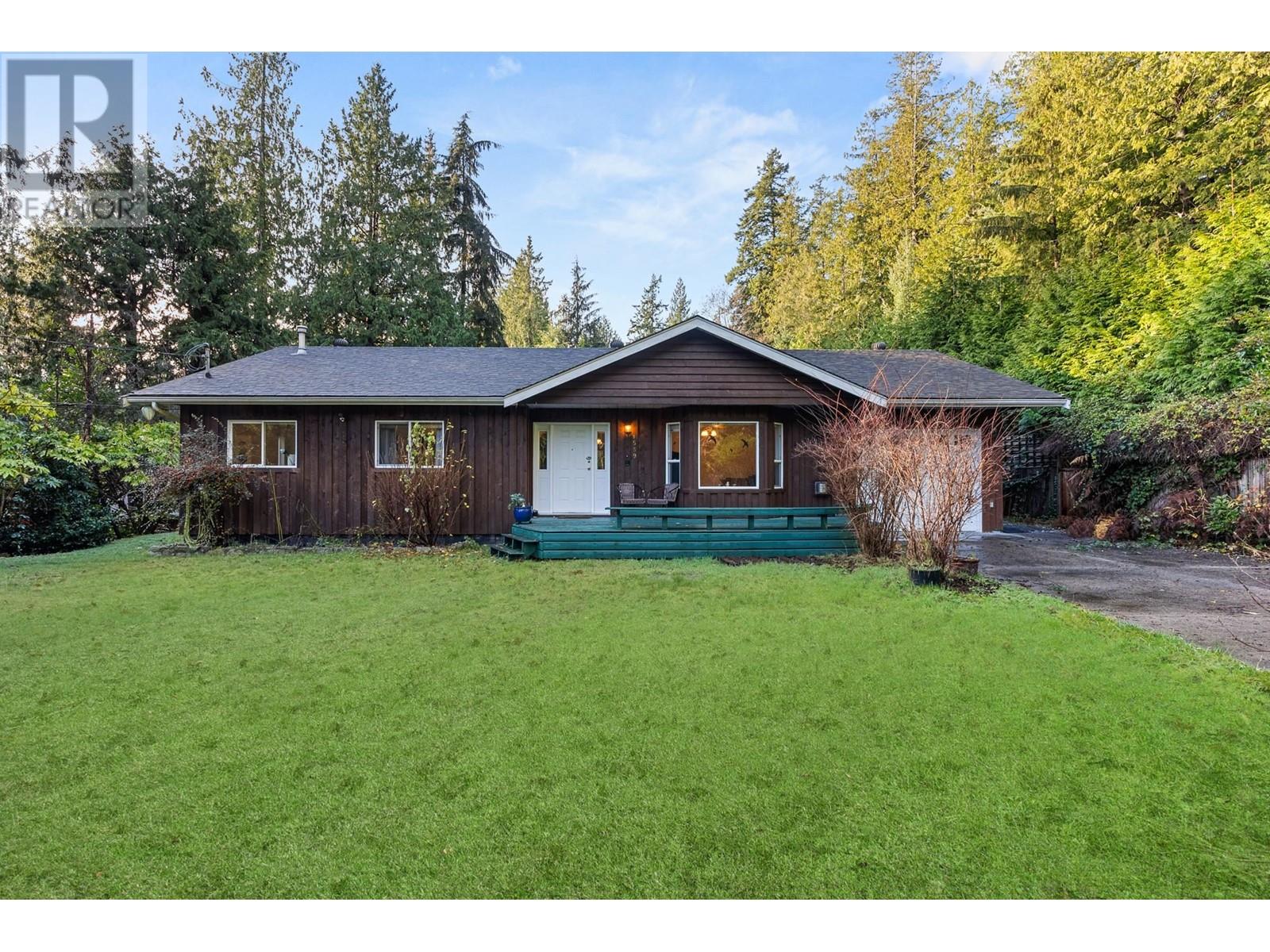 Property at 1559 PARK AVENUE image 2