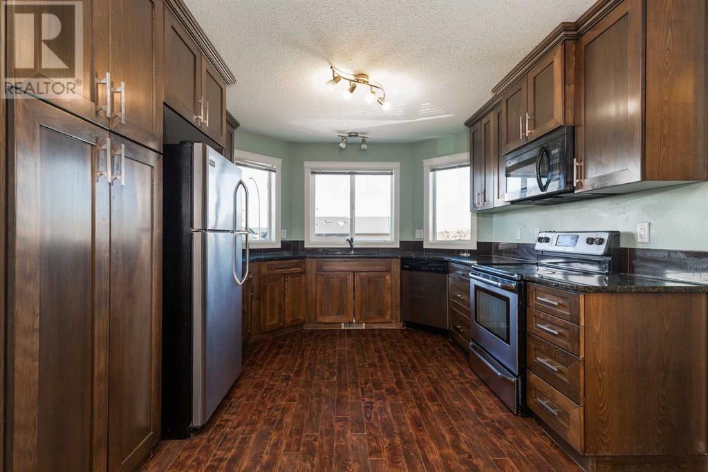 835 Mt Sundance Manor W, Lethbridge, Alberta  T1J 4S7 - Photo 8 - A2201531