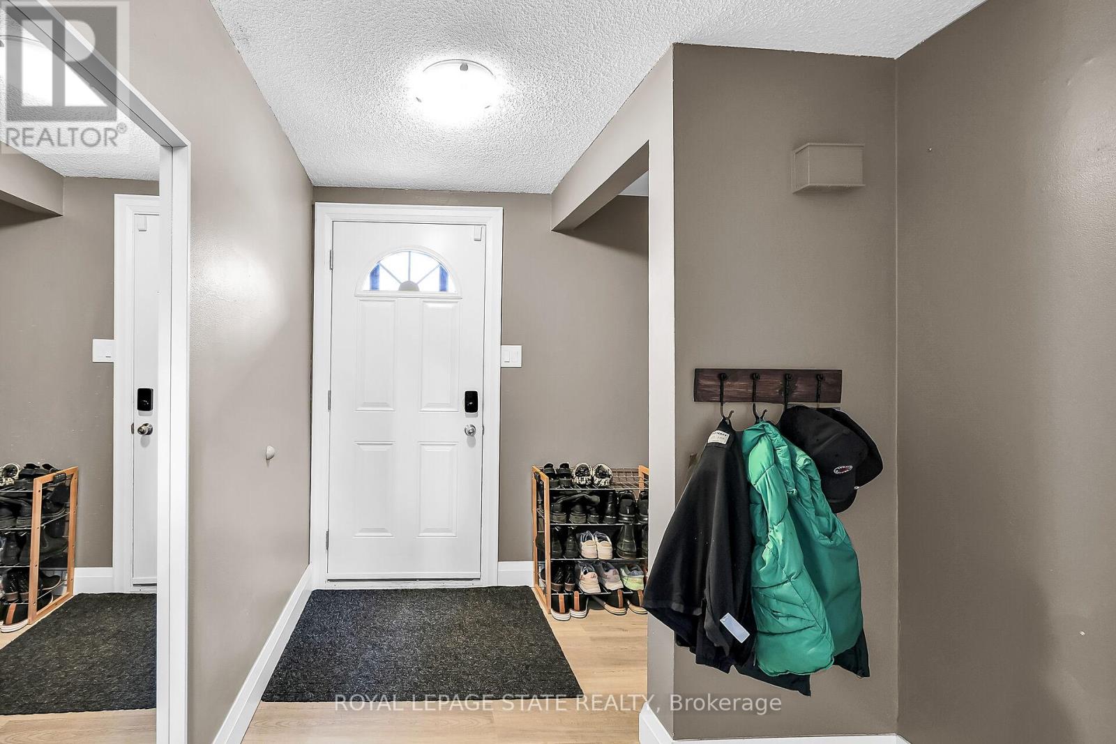 T3 - 444 Stone Church Road W, Hamilton, Ontario  L9B 1R1 - Photo 6 - X12182710