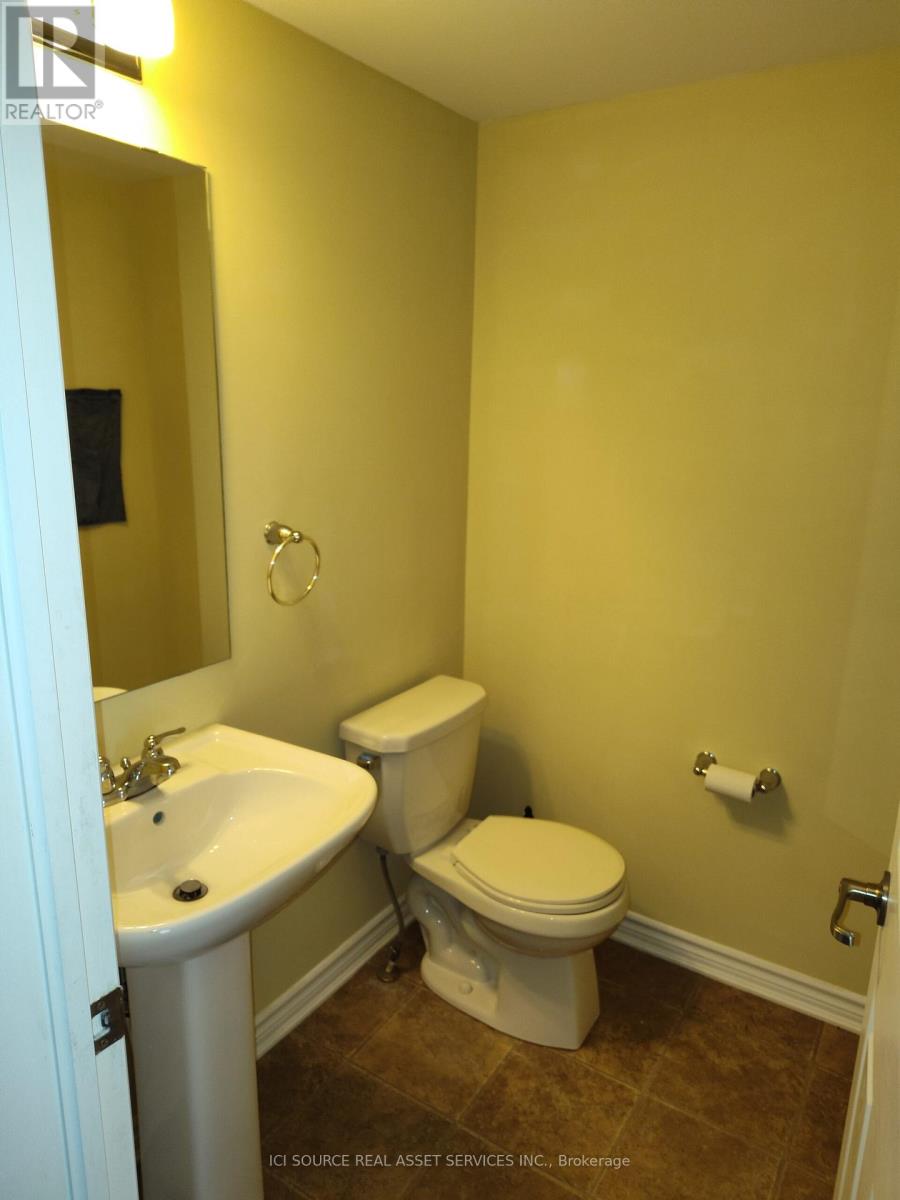 202 Conifer Creek Circle, Ottawa, Ontario  K2M 0M2 - Photo 5 - X12182726