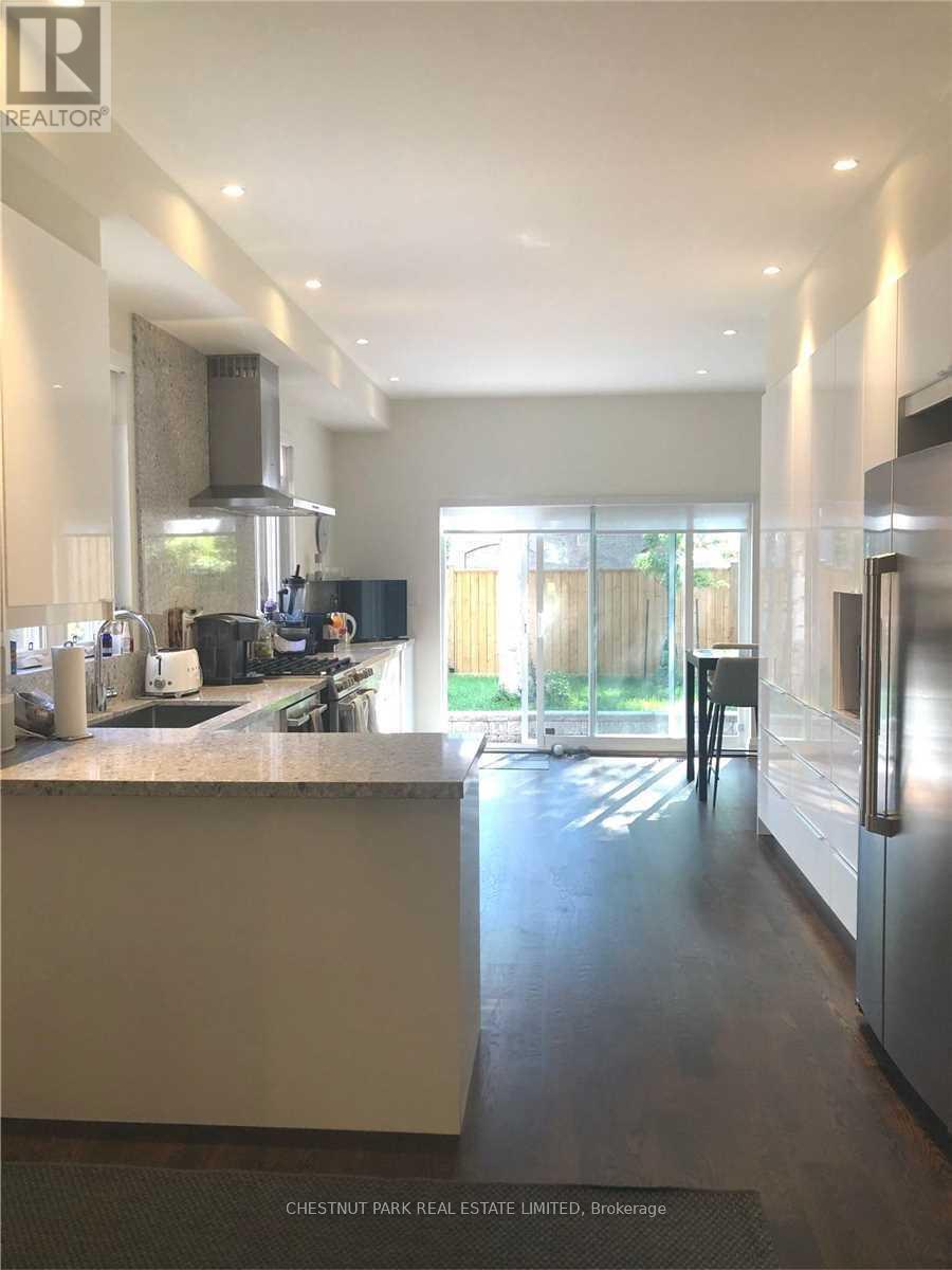 50 Hazelton Avenue, Toronto (Annex), Ontario  M5R 2E2 - Photo 4 - C12182739
