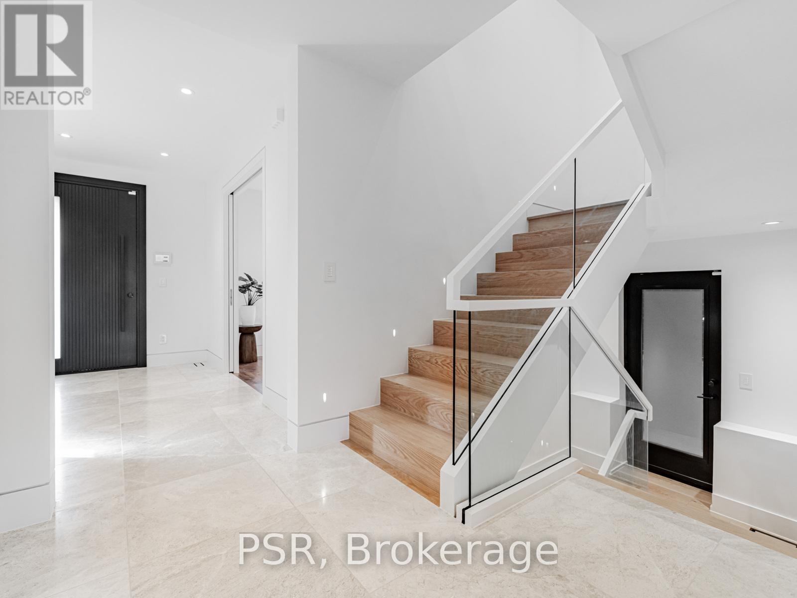 86 Chudleigh Avenue, Toronto, Ontario  M4R 1T3 - Photo 4 - C12182763