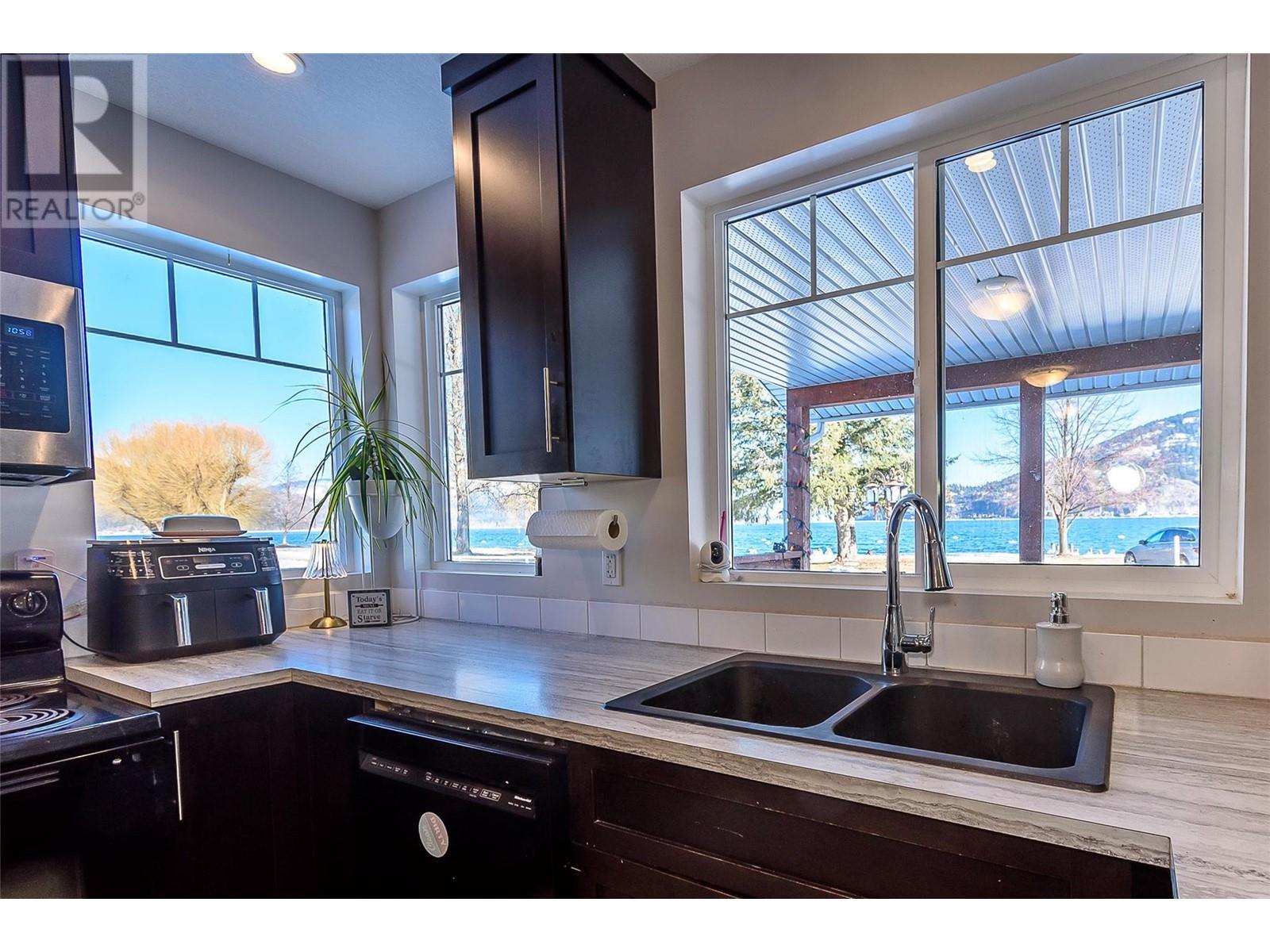 42 Lakeshore Drive, Vernon, British Columbia  V1H 2A1 - Photo 17 - 10347825