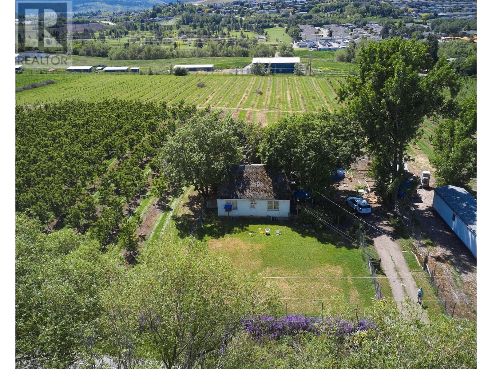 1094 Pottery Road, Vernon, British Columbia  V1B 3A5 - Photo 8 - 10349874