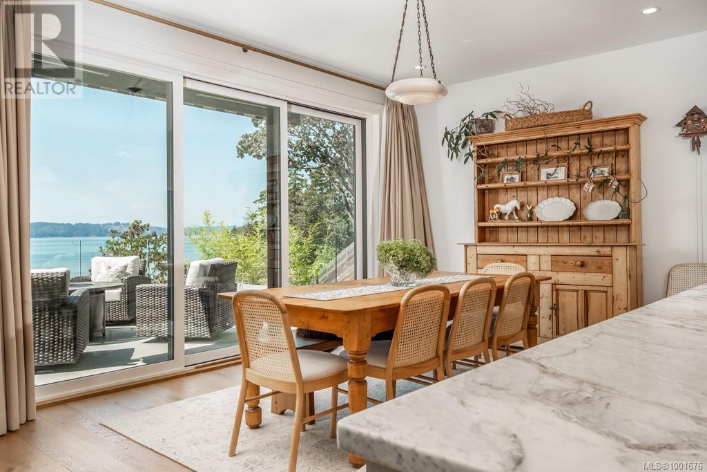 Property at 10718 Madrona Dr image 3