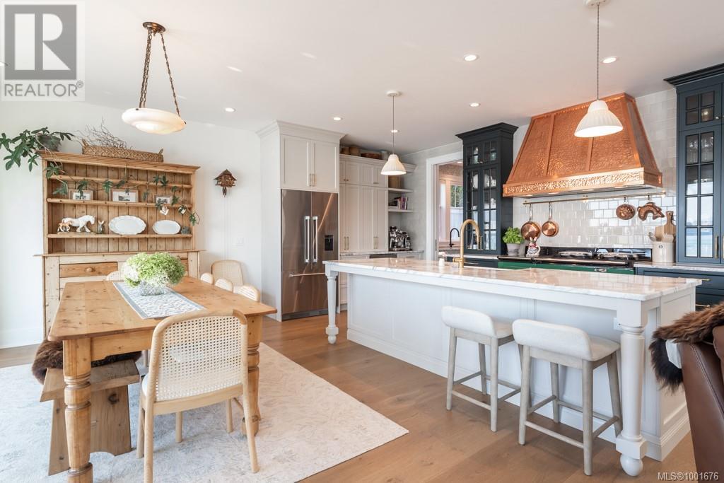 Property at 10718 Madrona Dr image 2