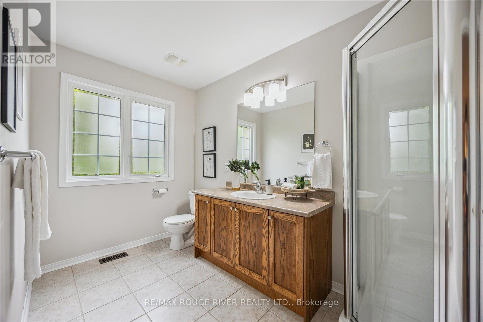 263 Sprucewood Crescent, Clarington, Ontario  L1C 5H1 - Photo 15 - E12181924