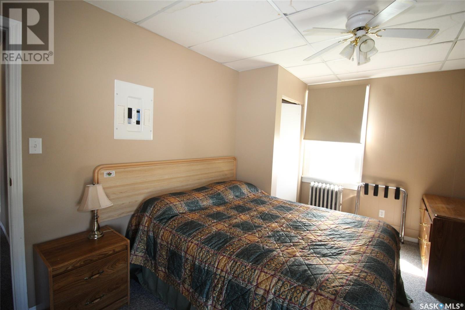 90 3rd Avenue W, Shaunavon, Saskatchewan  S0N 2M0 - Photo 18 - SK007653