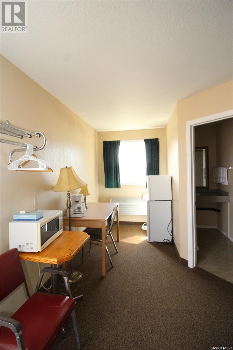 90 3rd Avenue W, Shaunavon, Saskatchewan  S0N 2M0 - Photo 27 - SK007653
