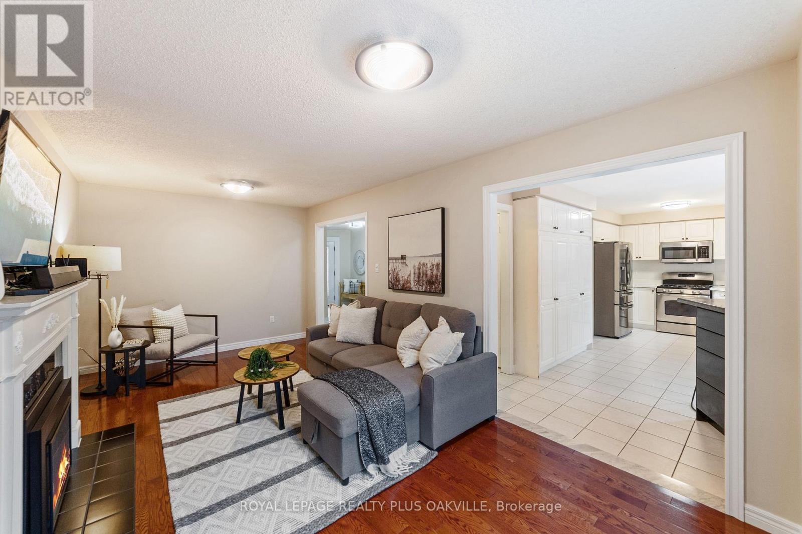 42 Fellowes Crescent, Hamilton, Ontario  L8B 0M3 - Photo 16 - X12182638