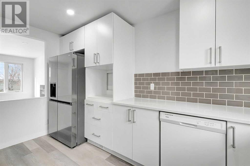 3248 Dovercliffe Road Se, Calgary, Alberta  T2B 1W2 - Photo 11 - A2225572
