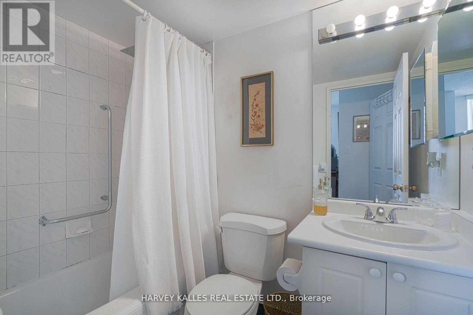 Uph07 - 256 Doris Avenue, Toronto, Ontario  M2N 6X8 - Photo 34 - C12181372
