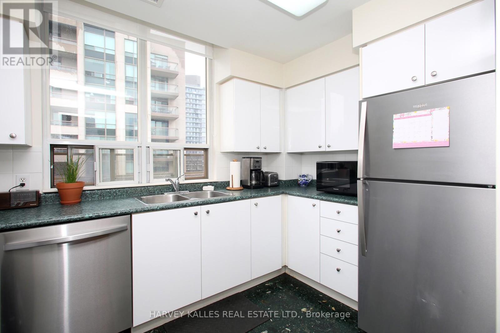 Uph07 - 256 Doris Avenue, Toronto, Ontario  M2N 6X8 - Photo 23 - C12181372