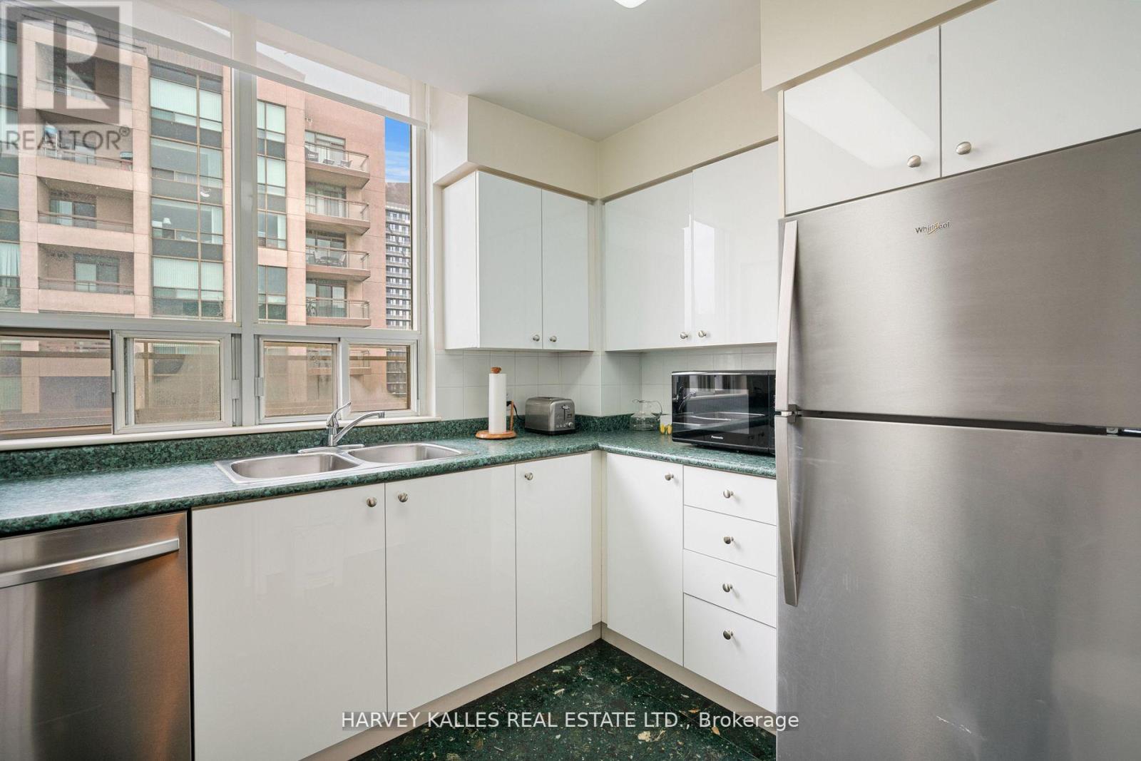 Uph07 - 256 Doris Avenue, Toronto, Ontario  M2N 6X8 - Photo 22 - C12181372