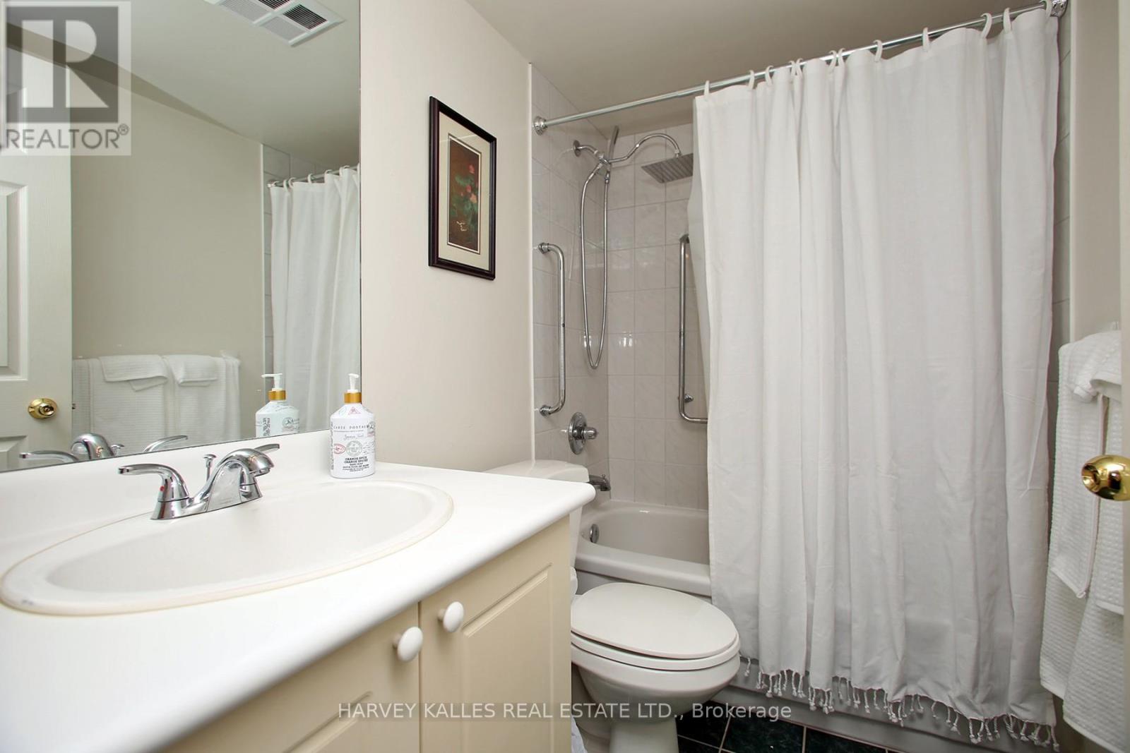 Uph07 - 256 Doris Avenue, Toronto, Ontario  M2N 6X8 - Photo 28 - C12181372