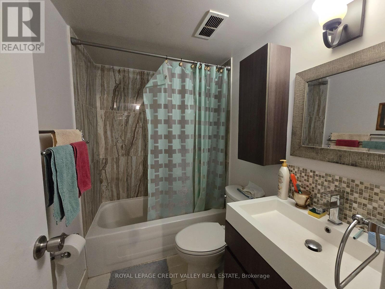 1705 - 235 Grandravine Drive, Toronto (Glenfield-Jane Heights), Ontario  M3N 1J2 - Photo 9 - W12177893