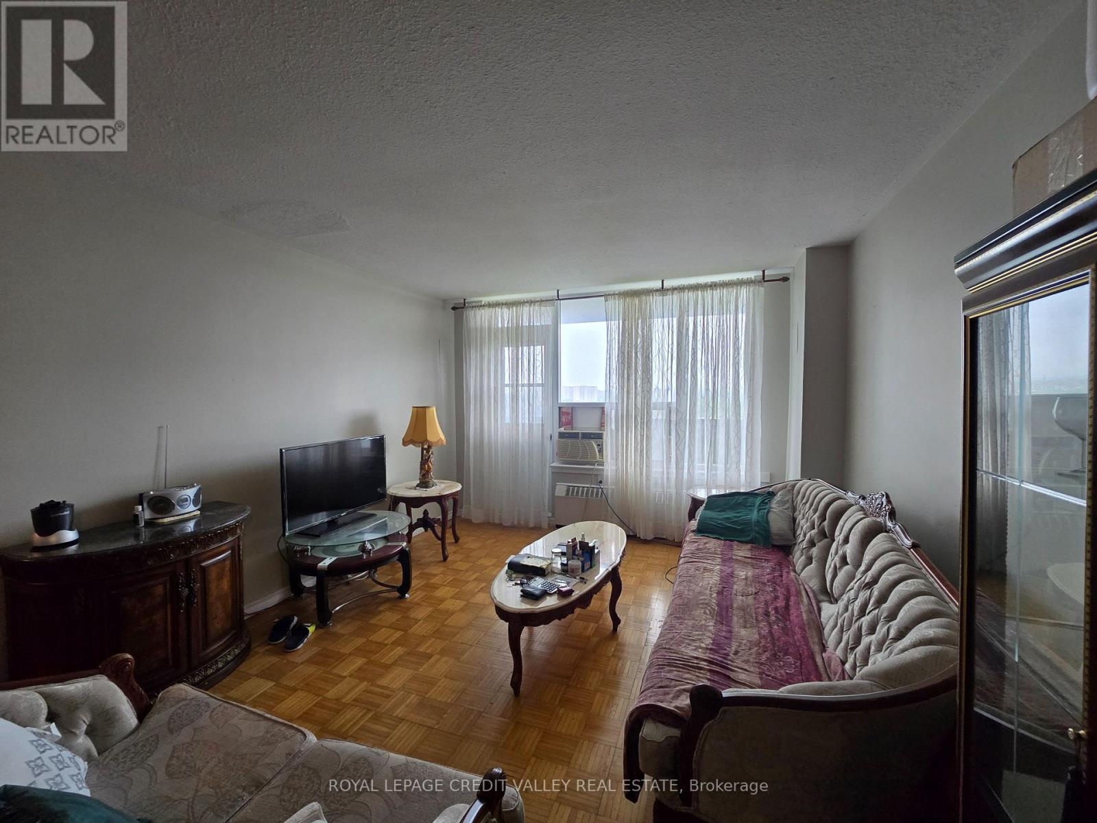 1705 - 235 Grandravine Drive, Toronto (Glenfield-Jane Heights), Ontario  M3N 1J2 - Photo 5 - W12177893