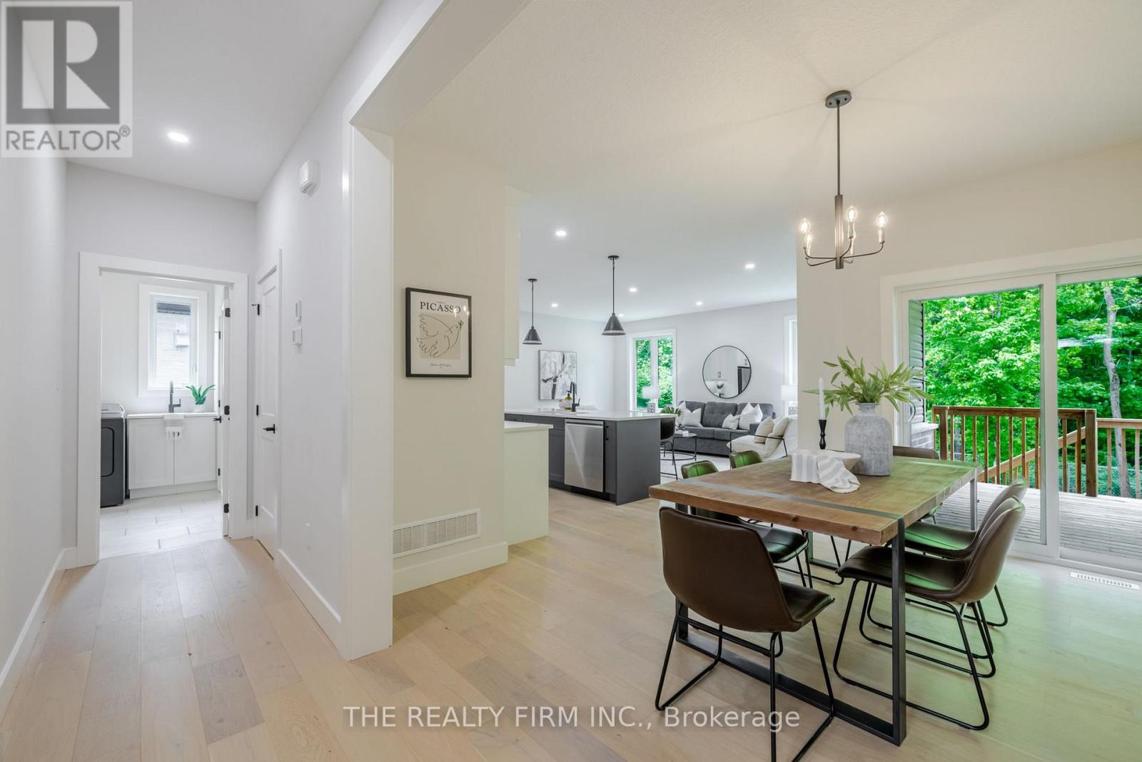 27 - 22701 Adelaide Road, Strathroy-Caradoc (Mount Brydges), Ontario  N0L 1W0 - Photo 4 - X11965276