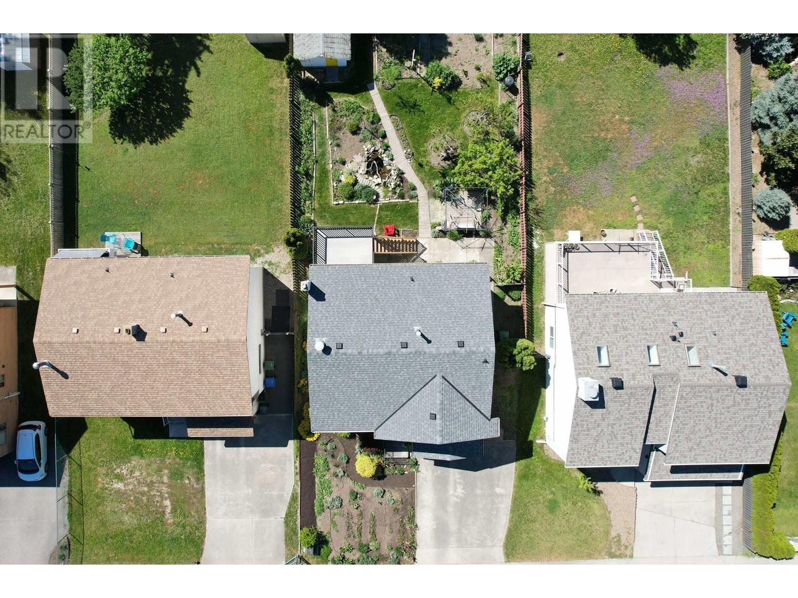 1347 Springfield Road, Kelowna, British Columbia  V1Y 5V2 - Photo 3 - 10349948